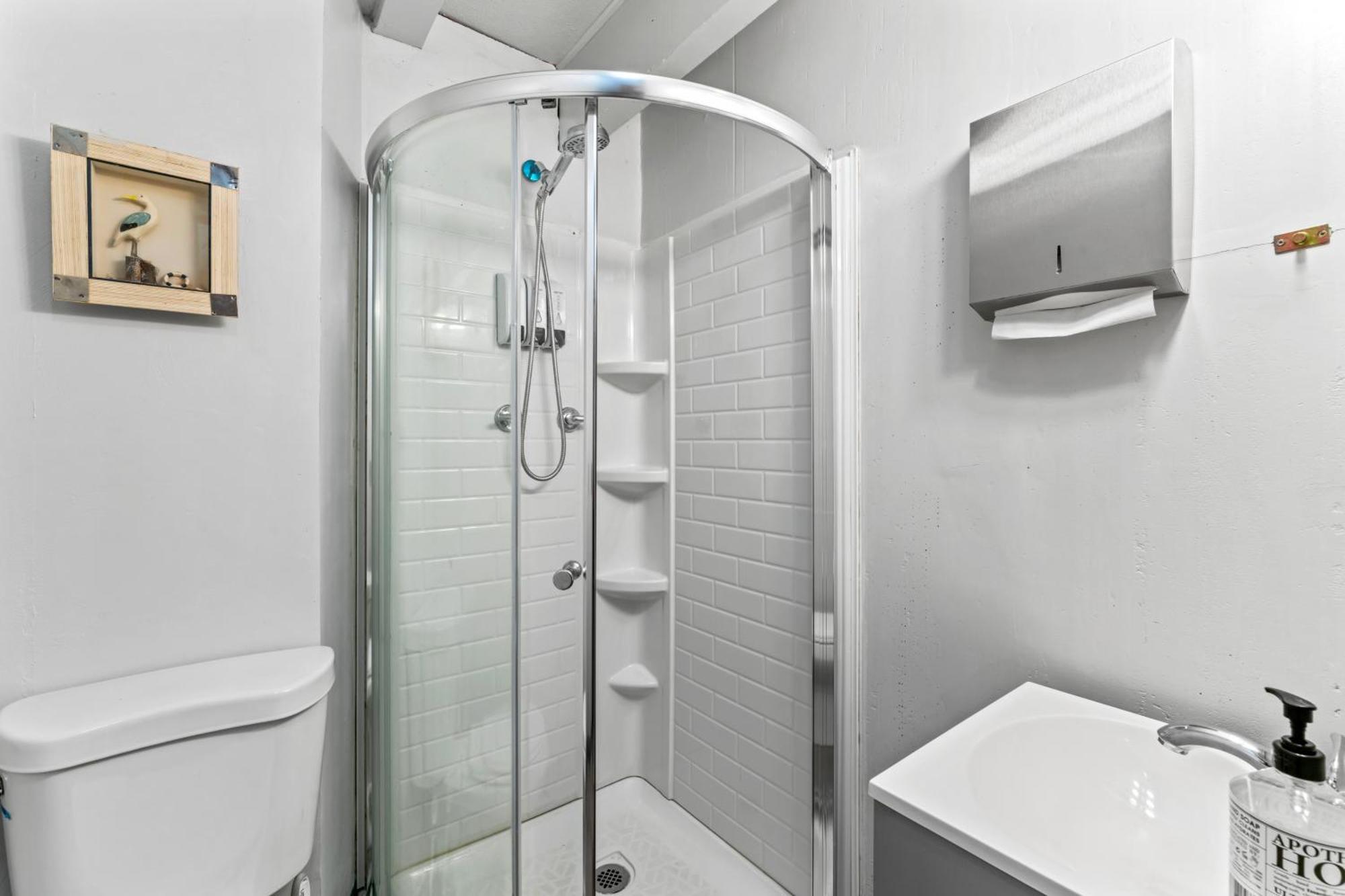 Compact, Comfortable And Cozy Too Anchorage Extérieur photo